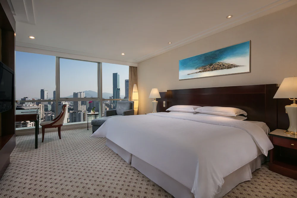 Sheraton Nanjing Kingsley Hotel & Towers — 6