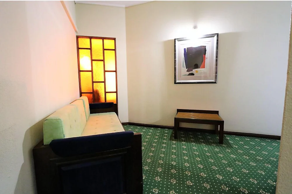Hotel Imperial — 6
