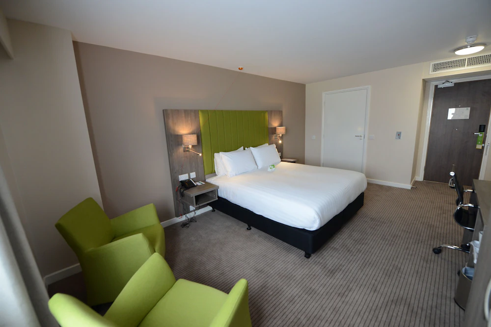 Holiday Inn Wolverhampton - Racecourse by IHG — 1