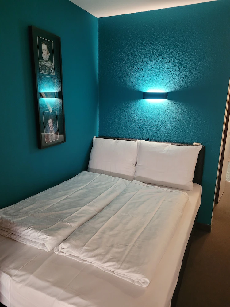 Hotel Christina — 3