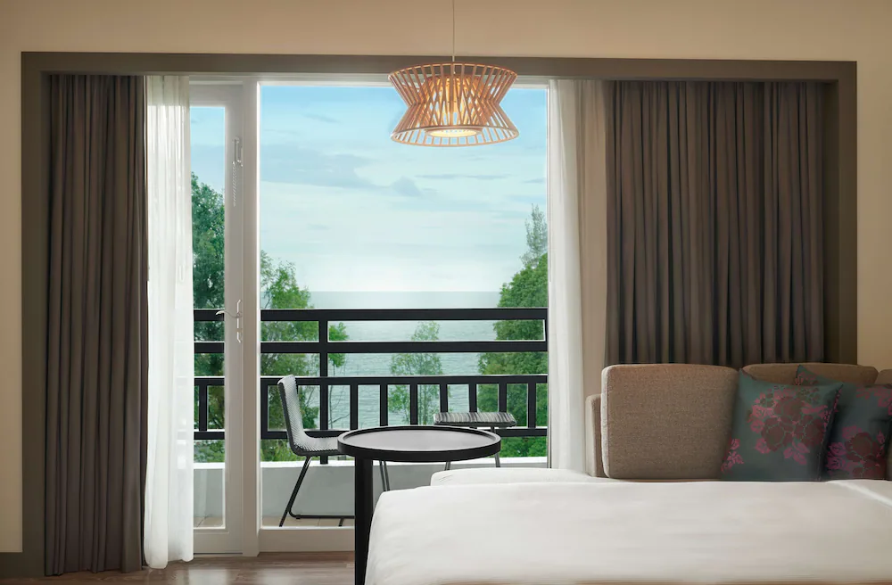 DoubleTree by Hilton Damai Laut Resort — 3