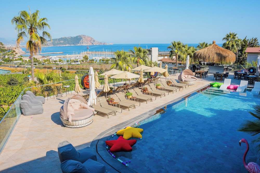 Illusion Beach Club Hotel +16 Only Adult — 4