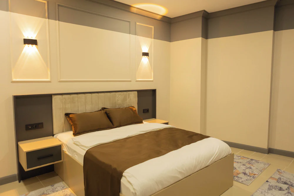City Night Suites&Hotels — 3