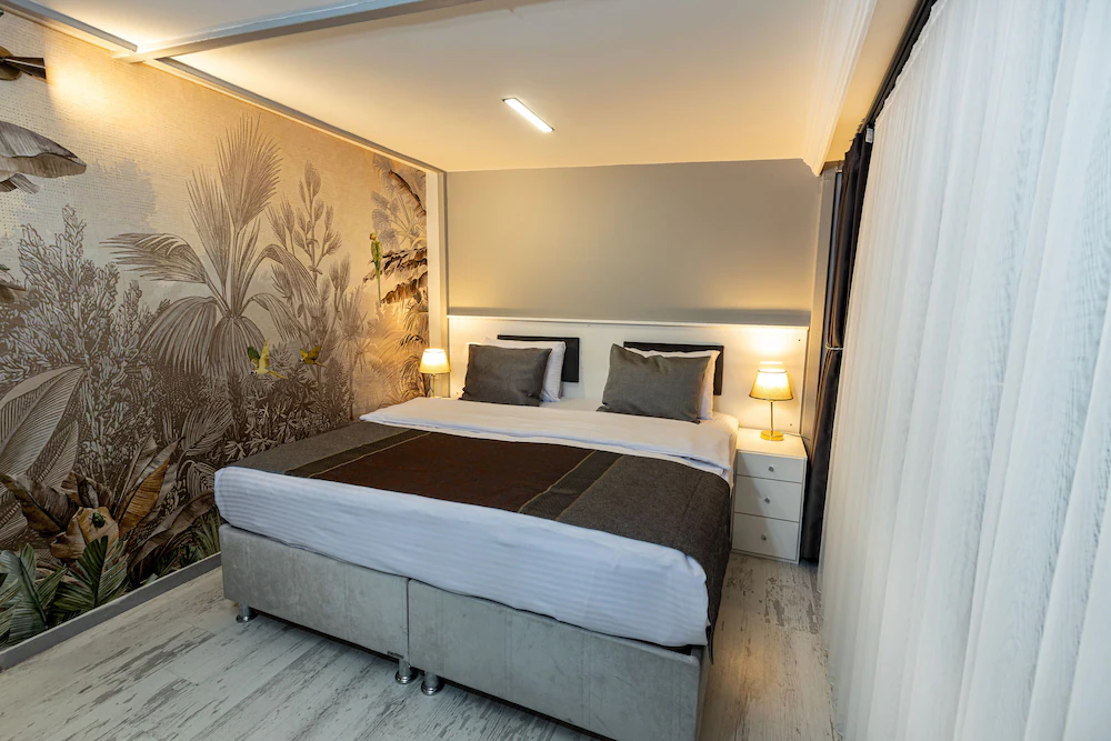 Apollo Hotel & Apartments — 6
