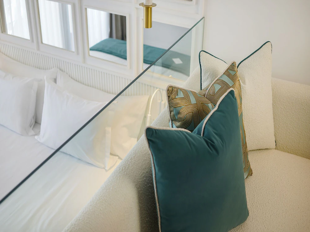 Petit Palace Suites Hotel (Adults Only) — 2