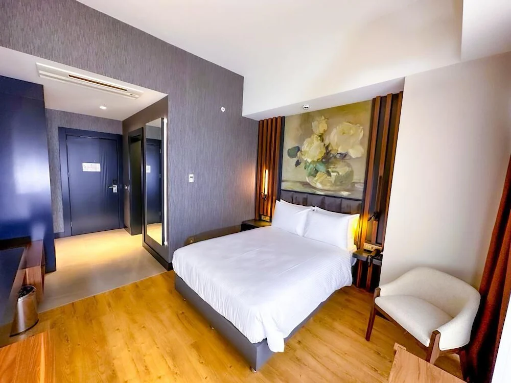 S Class Hotel Convention Center — 3