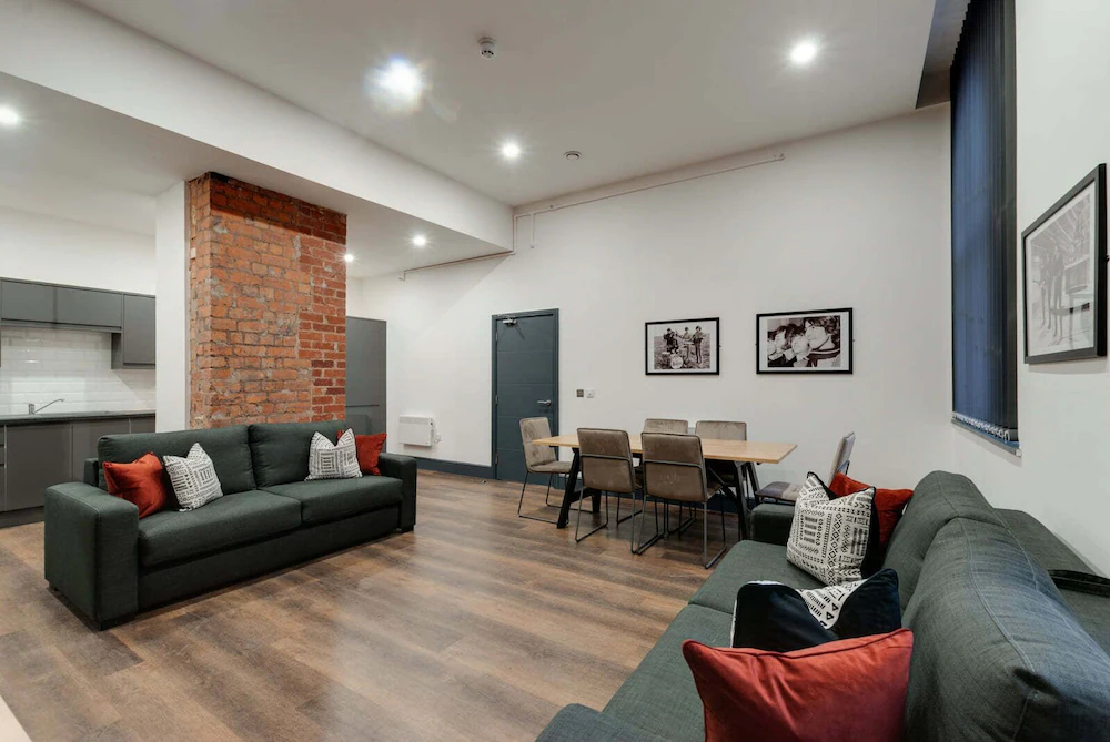 Harrisons Aparthotel — 8