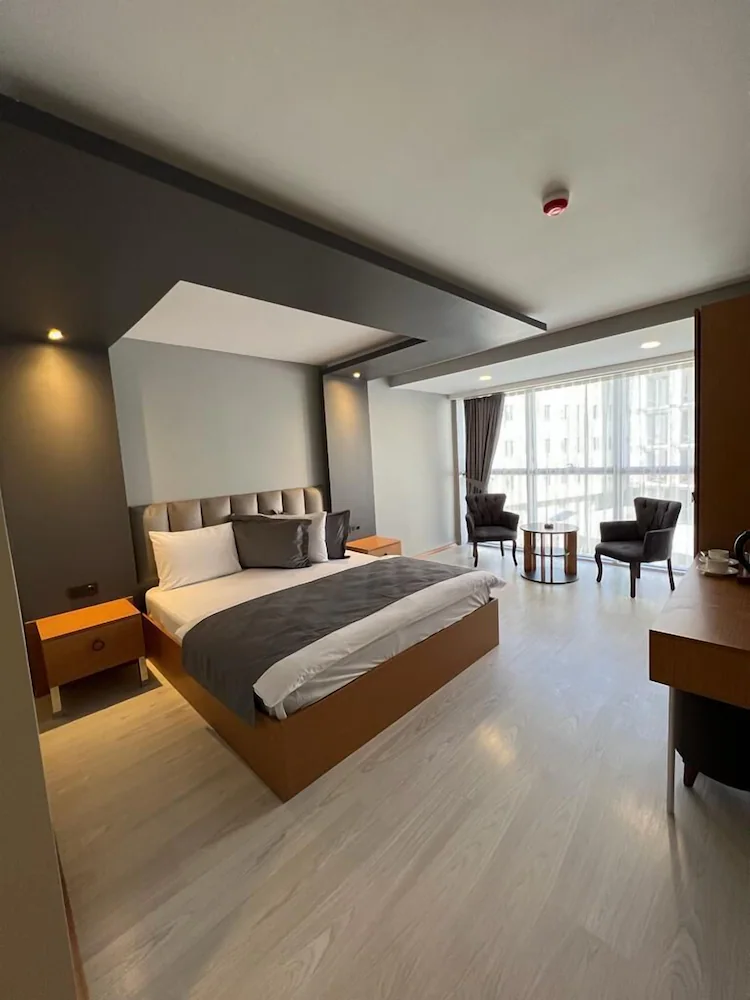 Ci Plus Hotel — 1