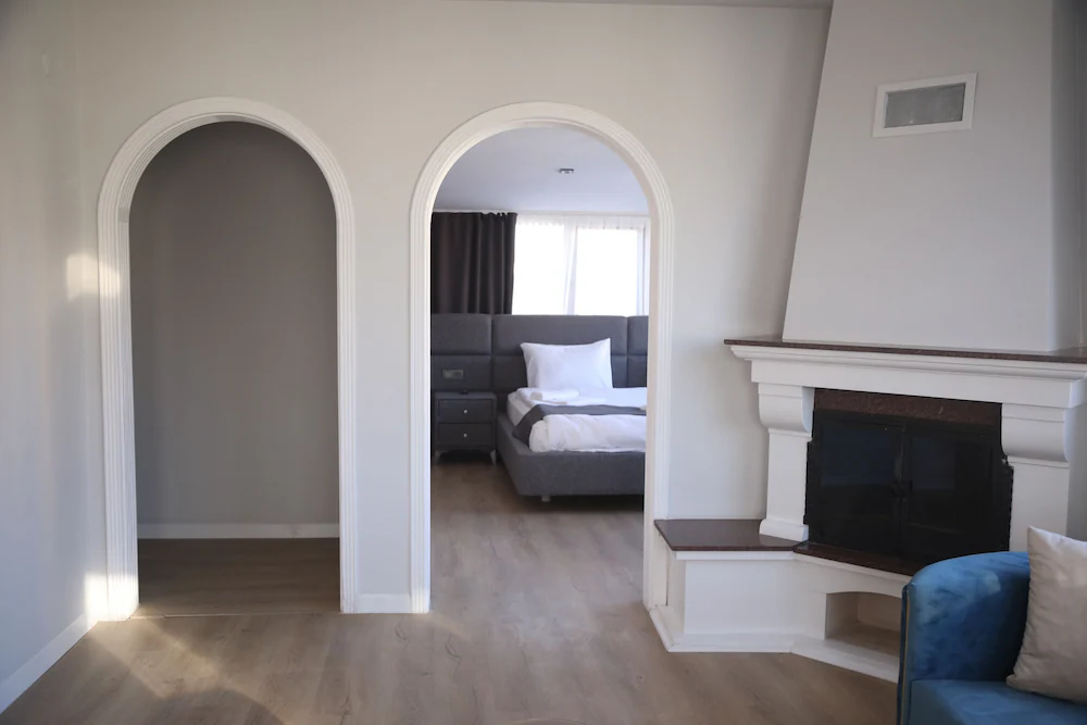 Ardos Park Hotel — 2