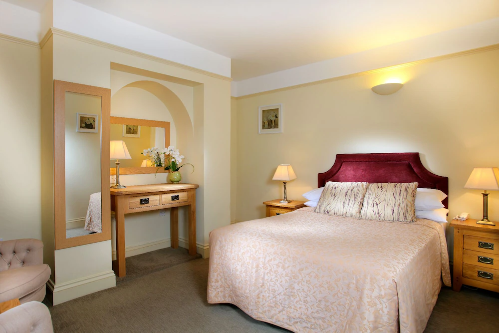 The Royal Lion Hotel — 5