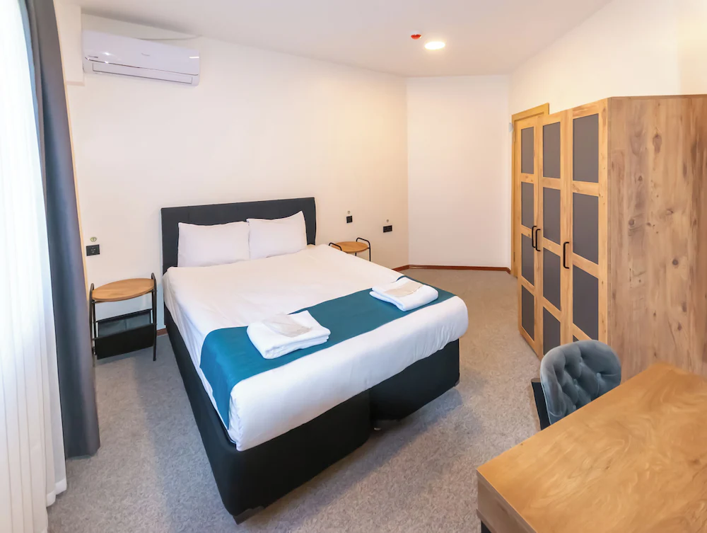 New Garden Airport Hotel — 2