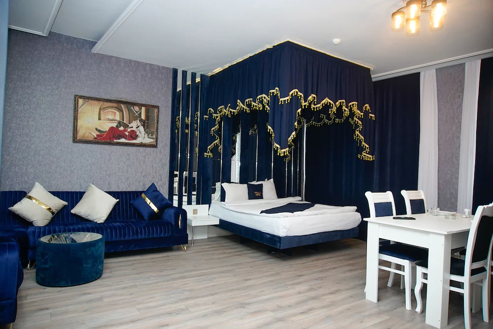Titanik Hotel Baku — 2