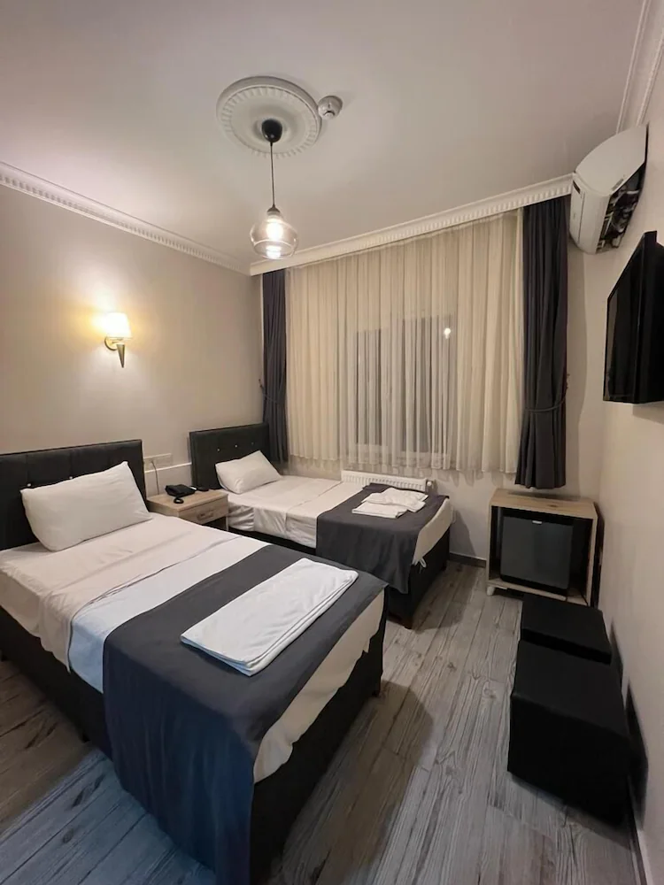 Oren Hotel — 4