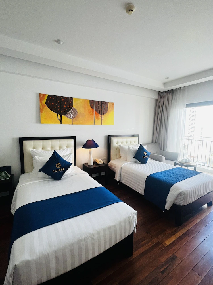 Sandals Island Hotel — 5
