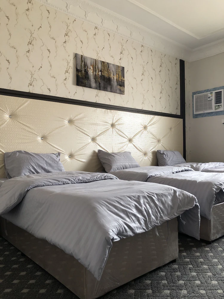 Al Ghazali Suites — 2