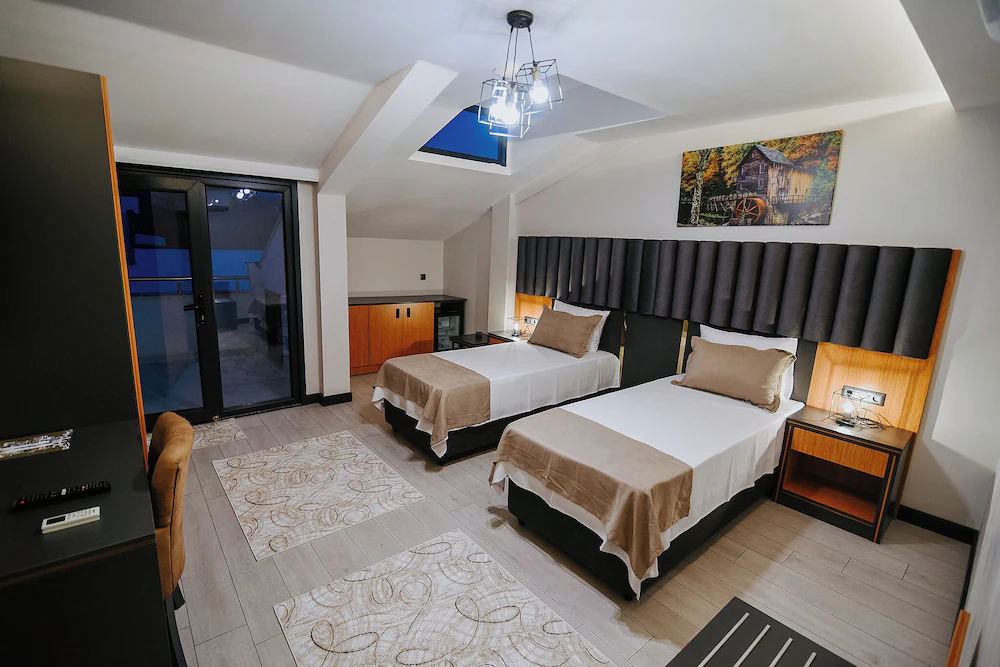 Aktas Lights Hotel — 3