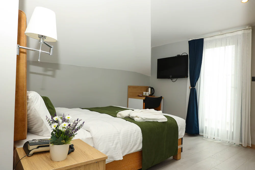Garden Mode Airport Hotel — 3