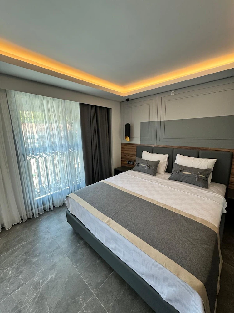 Telmessos City Hotel Adults Only — 2
