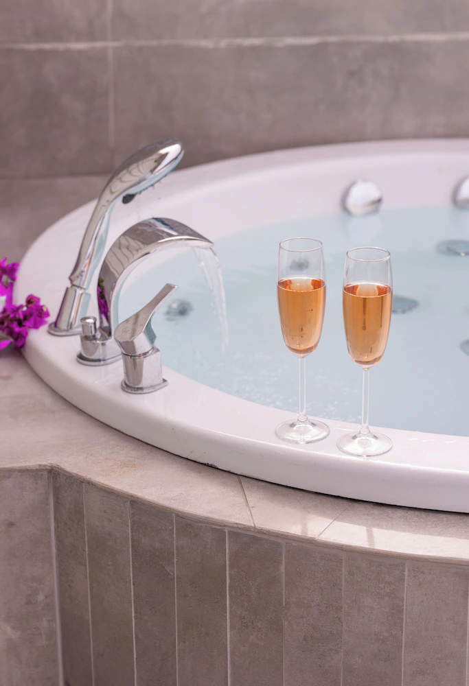 Dior Living Boutique Hotel — 3