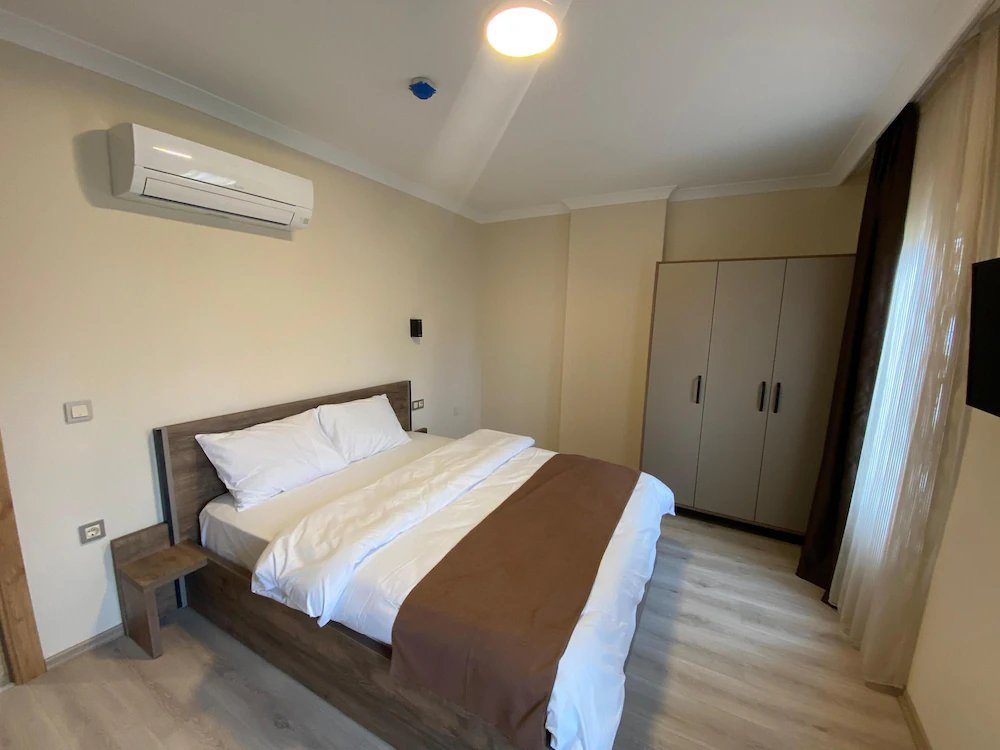 Rena Grand Hotel — 4