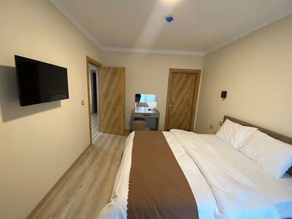 Rena Grand Hotel — 5