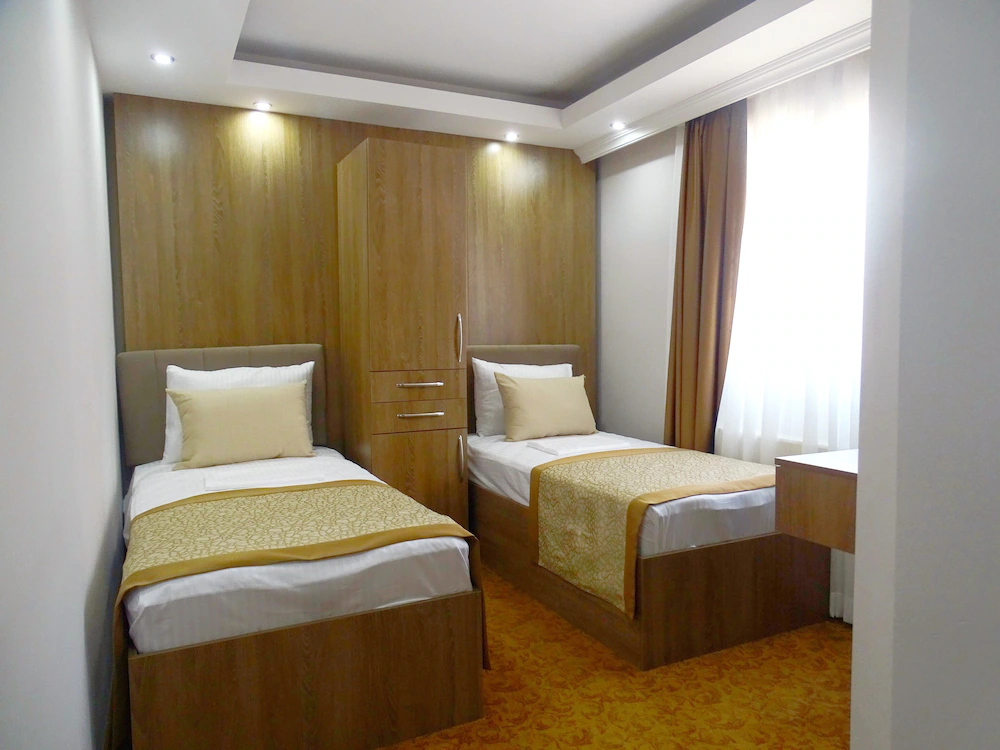 Lion City Hotel — 1