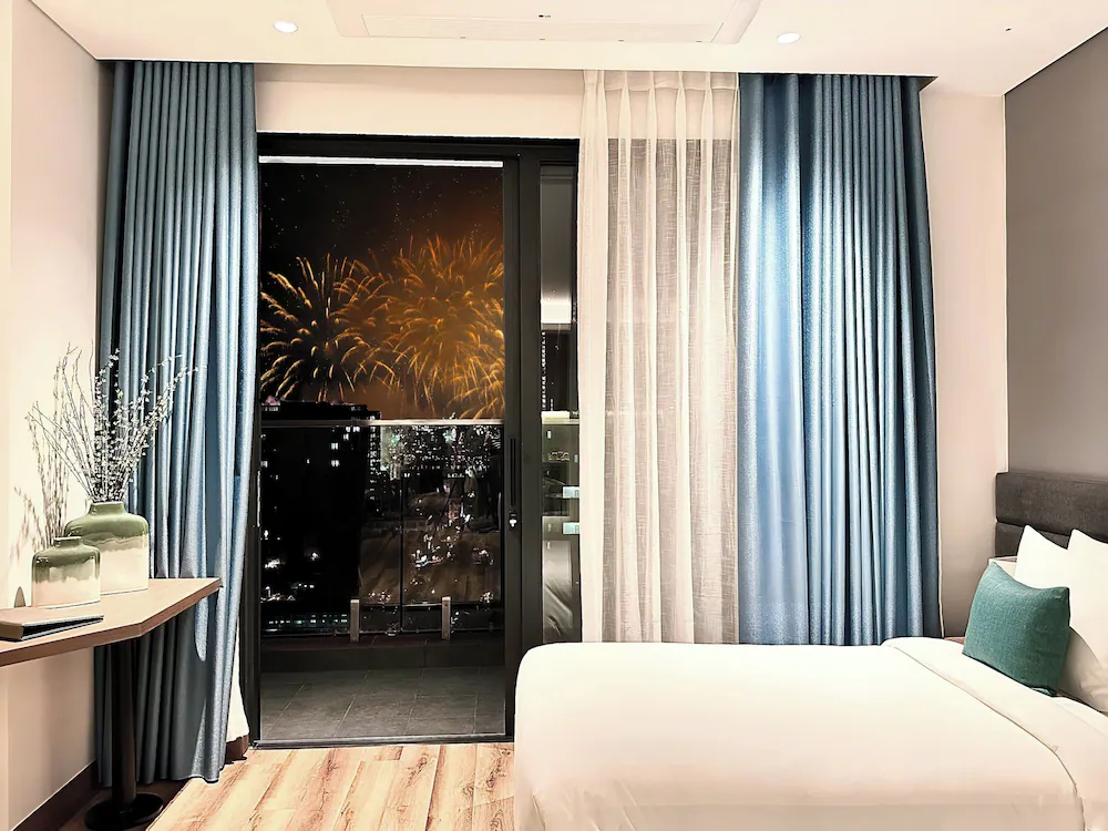 Centre Point Danang Hotel & Residence — 5