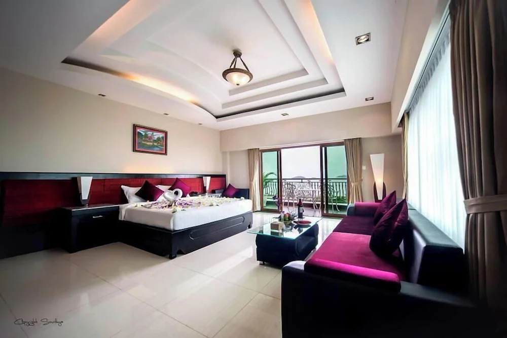 Rock Royal Hotel & Resort, photo 1