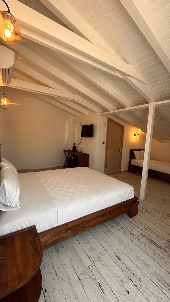Cunda Nisa Otel — 2