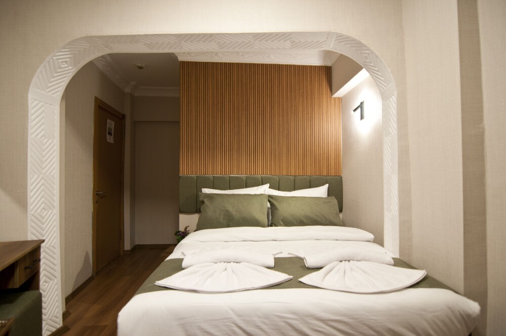 Aurora Eco Hotel — 3