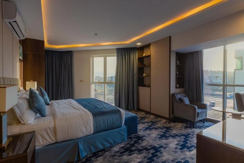 Aman Hotel Almhalh — 4