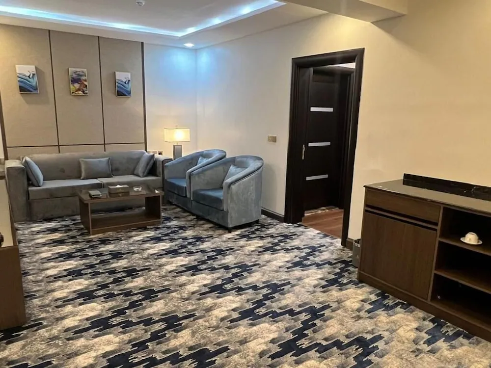 Aman Hotel Almhalh — 3