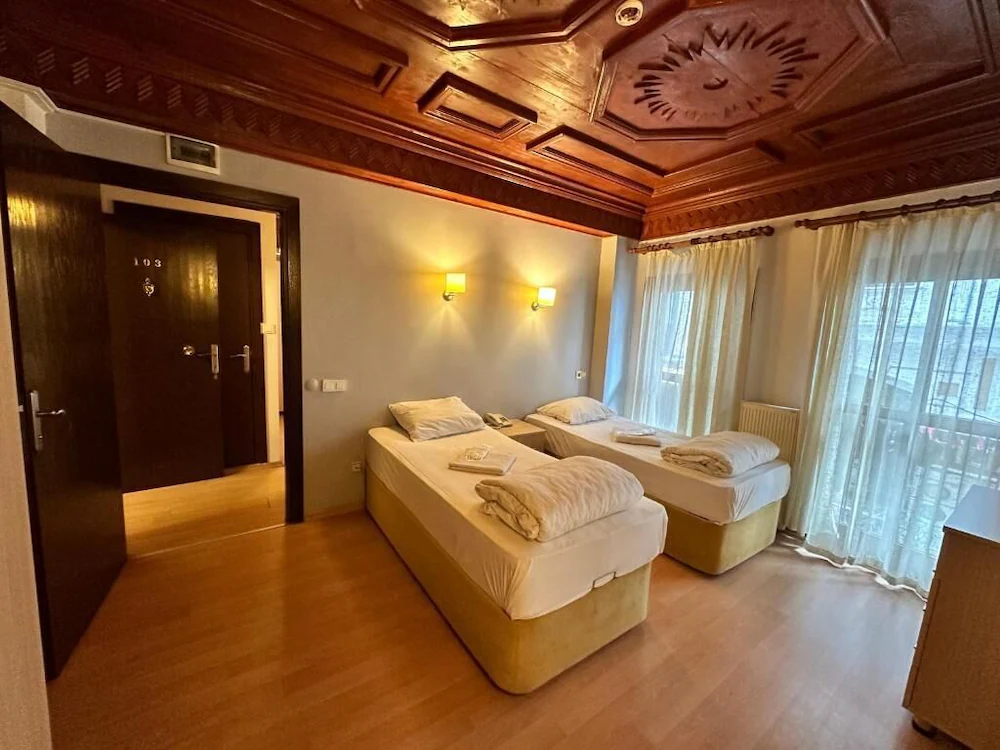 Adil Konak Hotel — 1