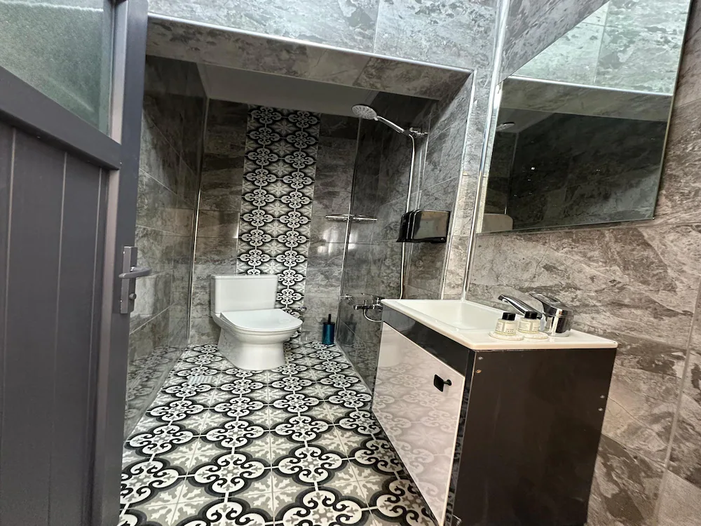 Asil Kosova Hotel — 3