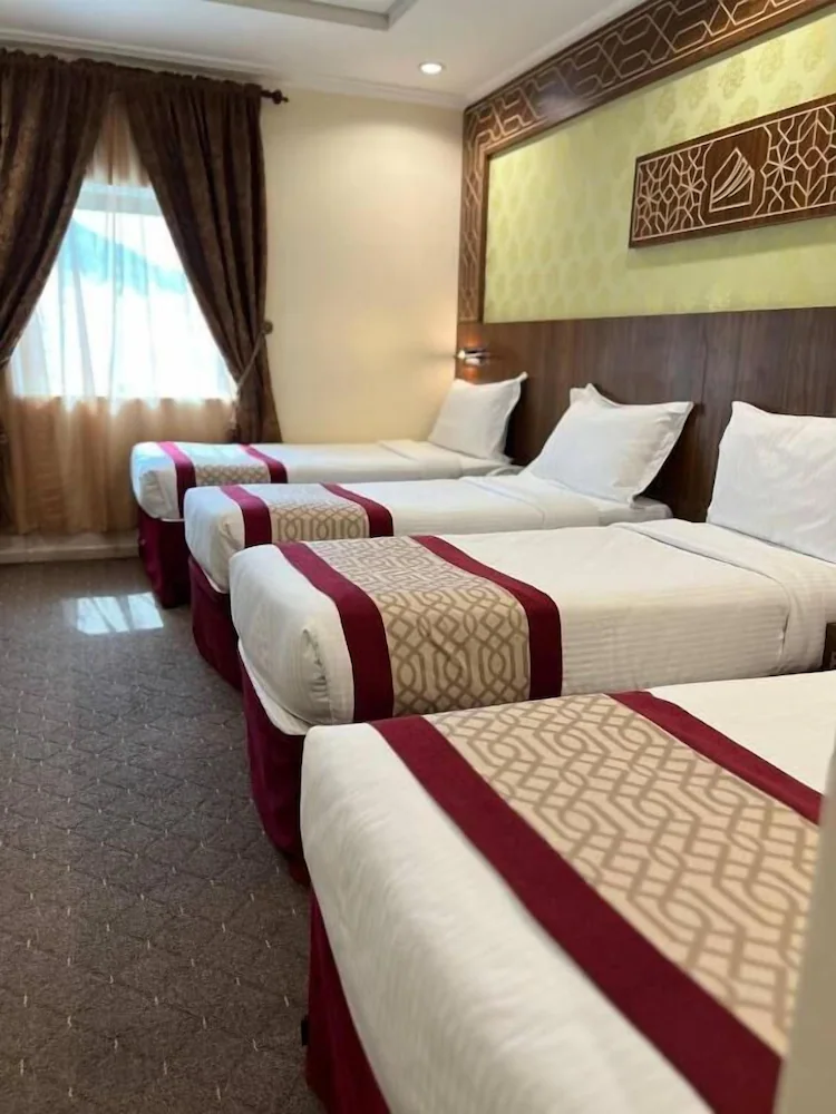 Mahd Al Ressala Hotel 1 — 3