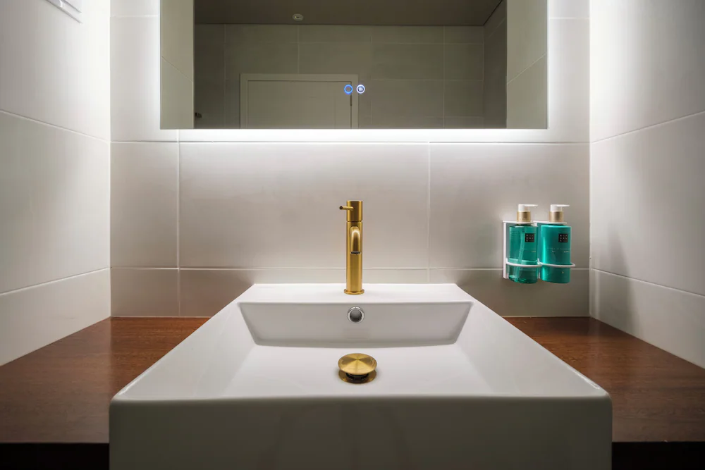 Azores Book Hotel — 1