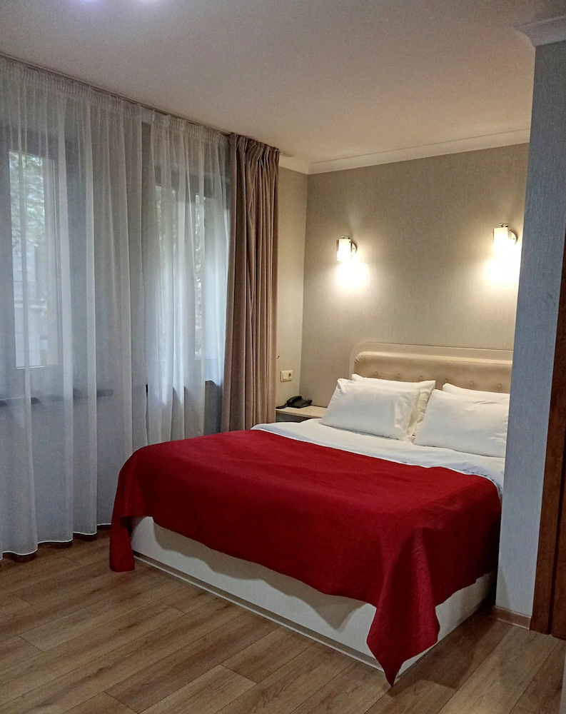 Grand Hotel Bennet — 3