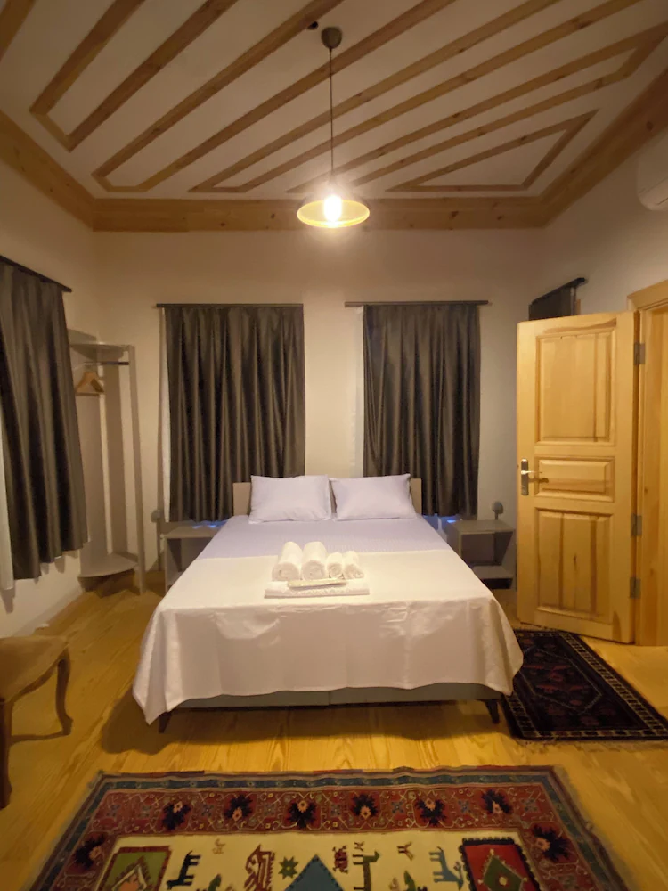 Hanflats Hotel — 2
