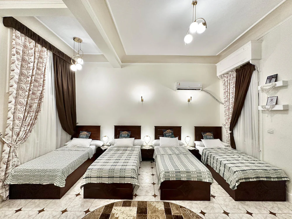 Dior Hotel — 4
