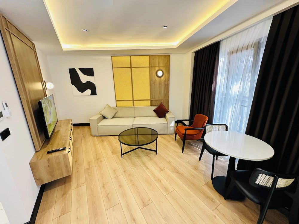 Rose Point Residence — 2