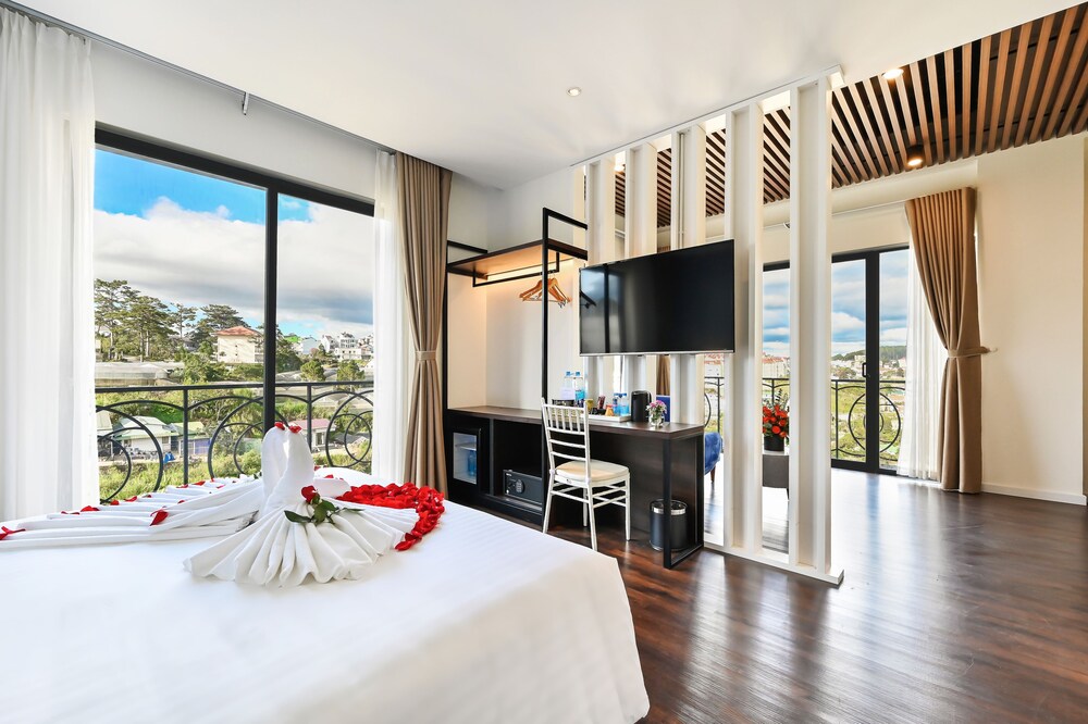 Stillus Boutique Hotel Dalat — 2