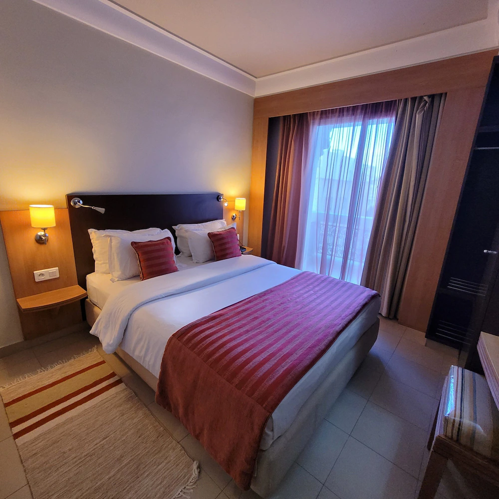 Hotel Tiba — 3