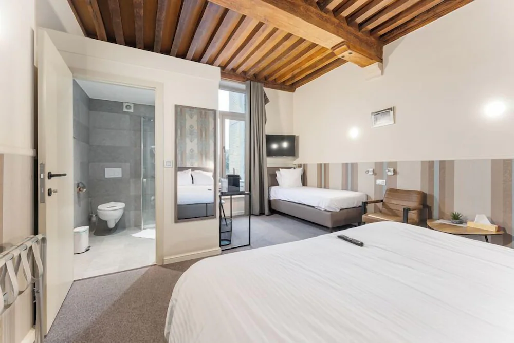 Hotel Karel de Stoute — 6