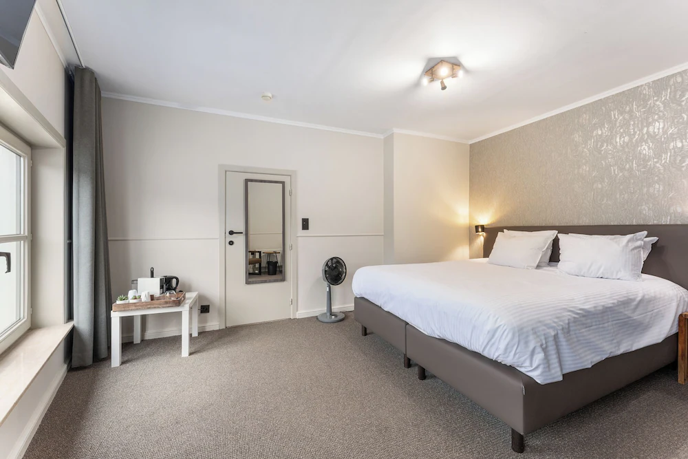 Hotel Karel de Stoute — 7