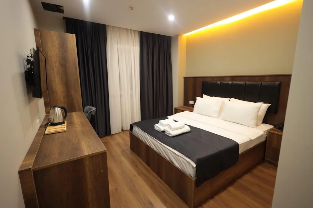 BZN Ai̇rport Hotel — 1