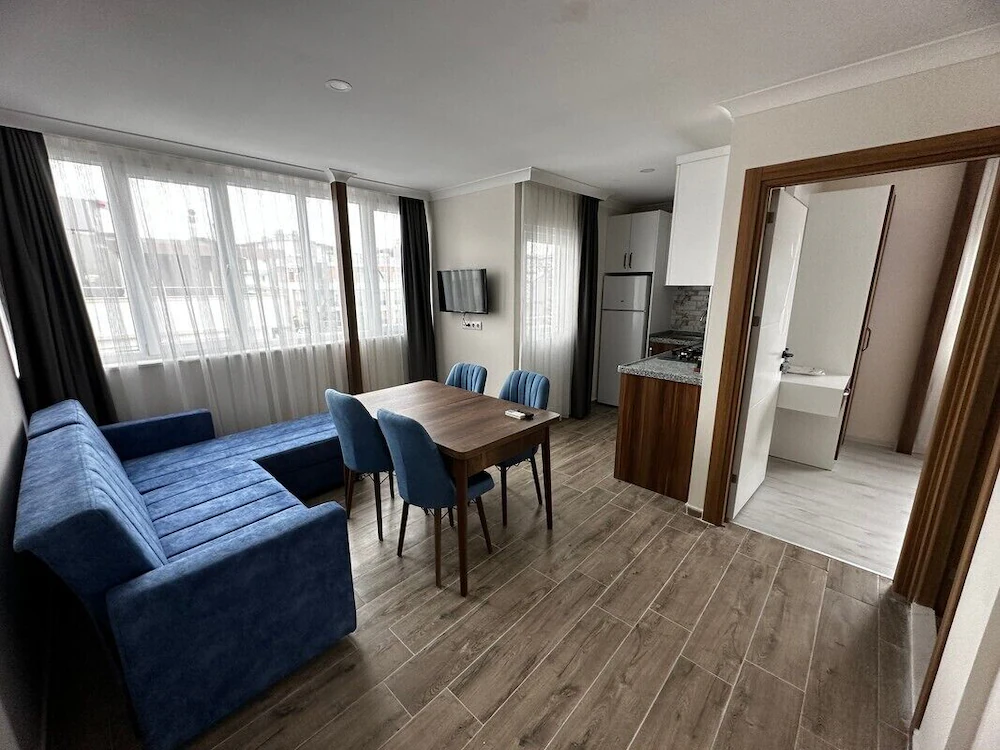 Theluna City Hotel — 2