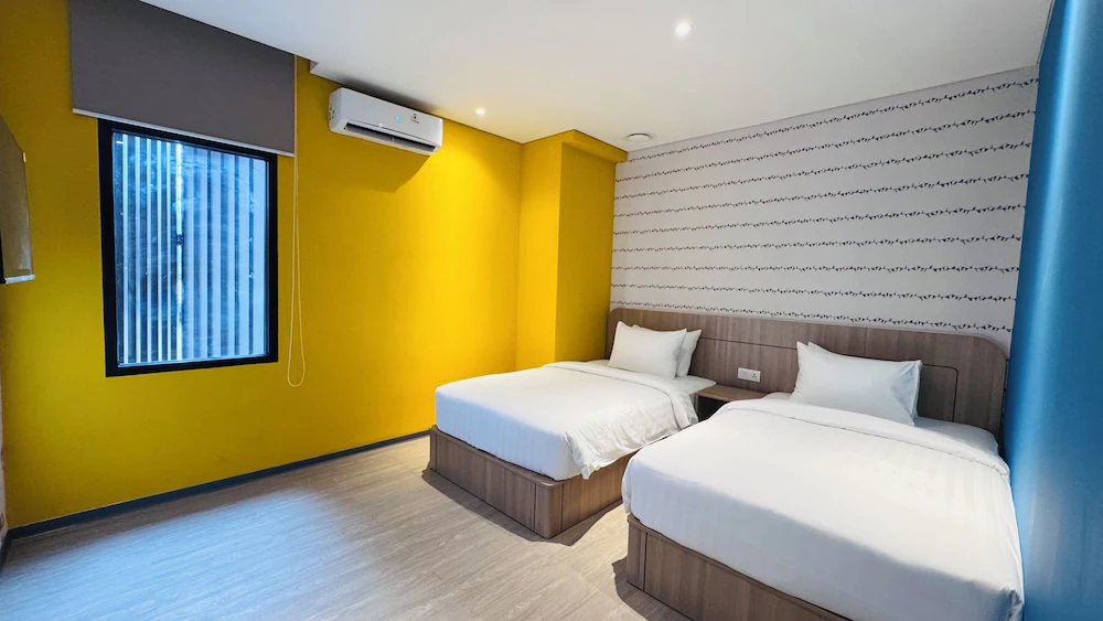 Yellow Bee Resort Cililitan — 6