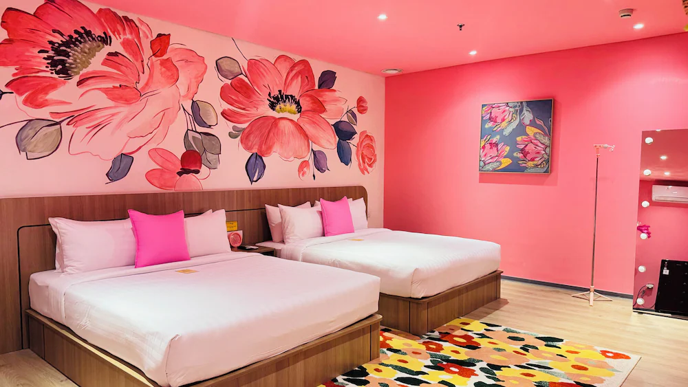Yellow Bee Resort Cililitan — 4