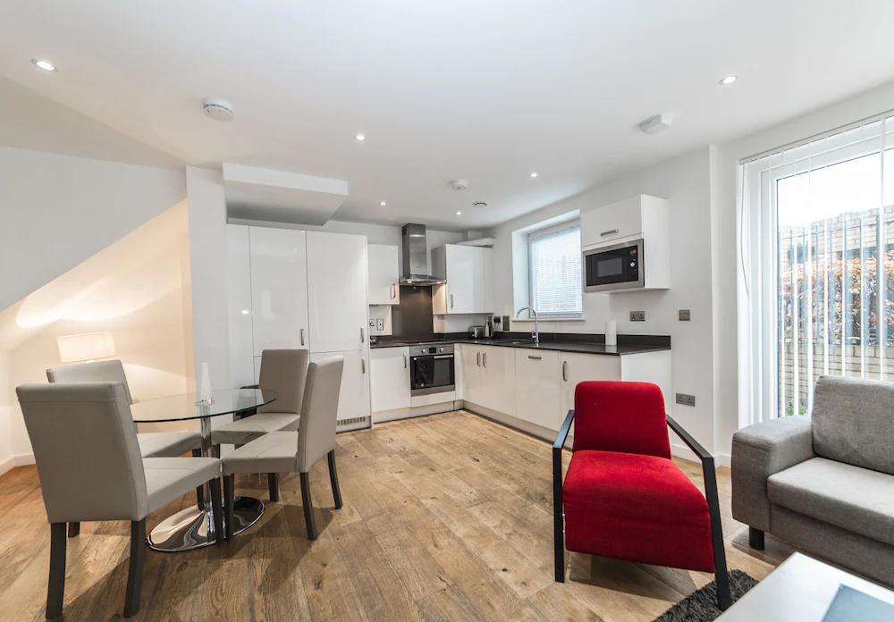 Hybrid Resi - Greenwich — 2
