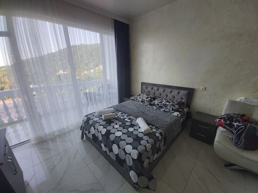 Hotel Zura — 2